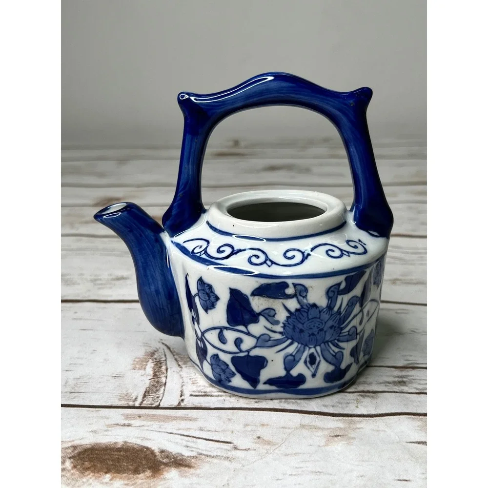 Vintage Miniature Teapot Blue White Chinoiserie Floral Decorative ( no lid) 5.5